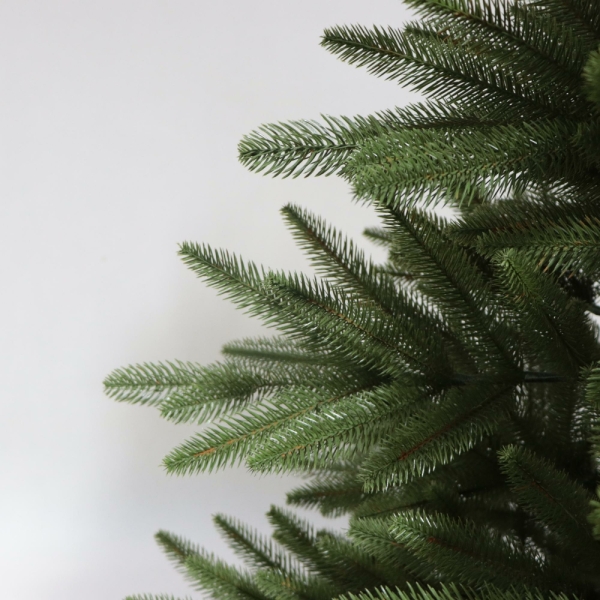PE Christmas trees 180cm height many head 001
